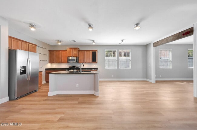 Building Photo - 21134 W Green St