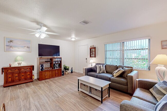 Building Photo - 5887 Whistlewood Cir