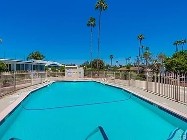 Building Photo - 1553 La Casita Dr