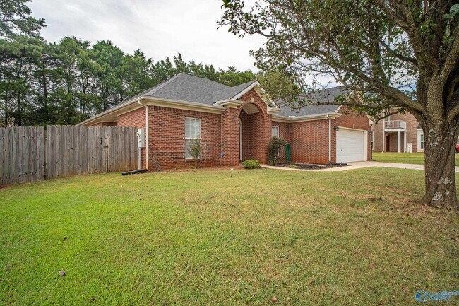 Building Photo - 216 Horseshoe Bend N