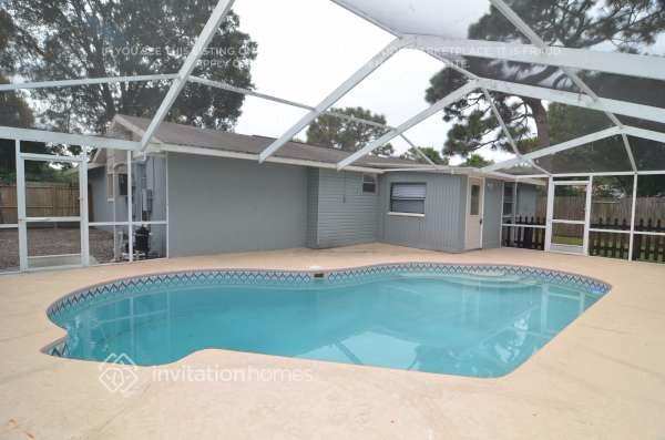 Building Photo - 7173 Channelside Ln