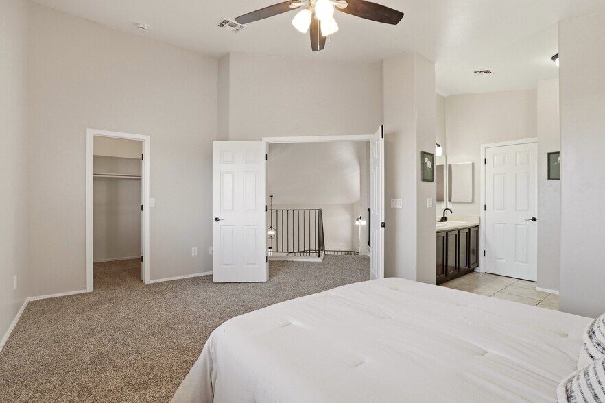 Building Photo - 7740 S Lions Spring Way