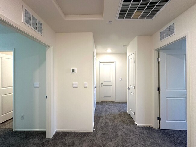 Building Photo - 9350 Soothing Sea St