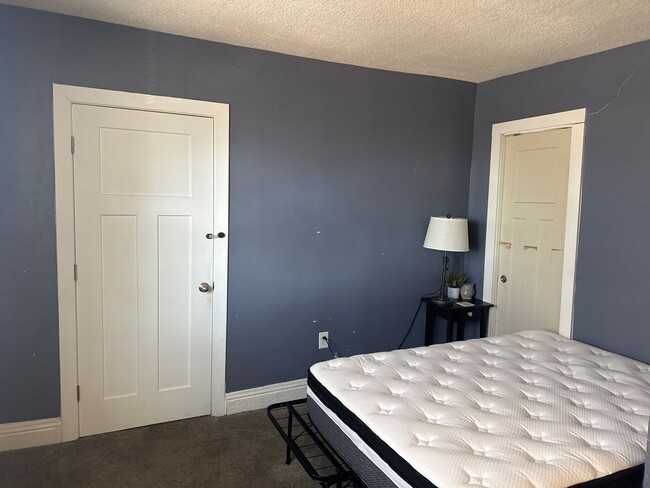 Building Photo - Private Room for Rent – $750/Month | All Utilities Included