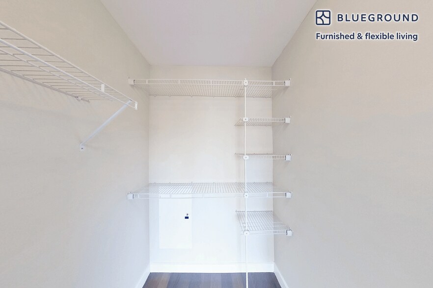 Building Photo - 77 Exeter St