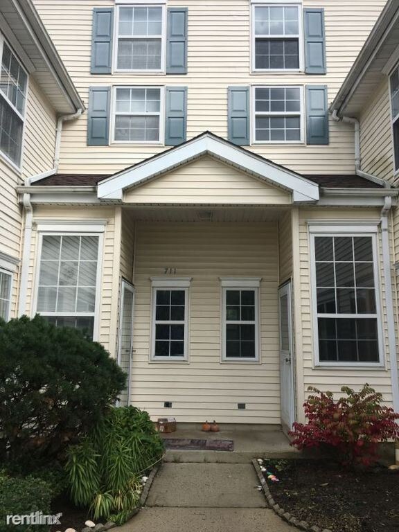 3 br, 3.5 bath Townhome 713 Snowdrop Ct 713 Snowdrop Ct Marlboro NJ
