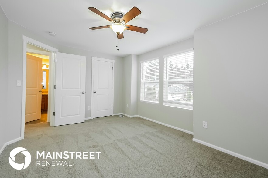 Building Photo - 8117 207th St E