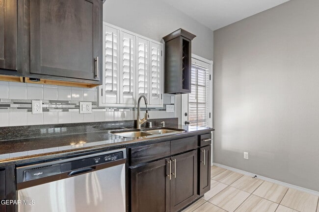 Building Photo - 14365 Jonathan K. Molina Ct