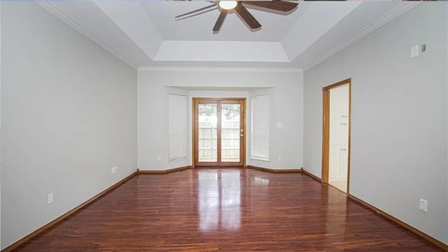 Building Photo - 404 Timberdale Dr
