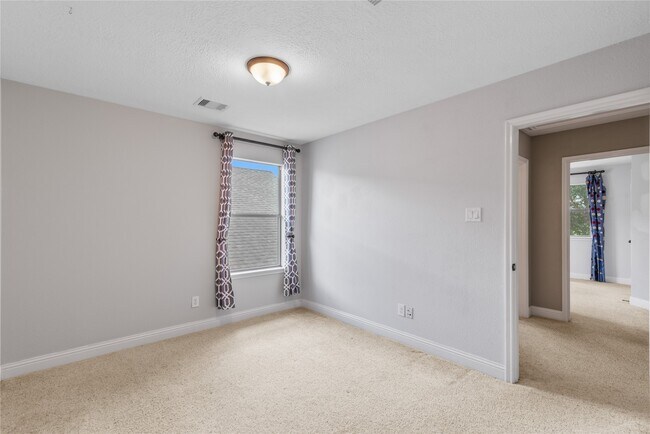 Building Photo - 11119 Hayden Falls Dr