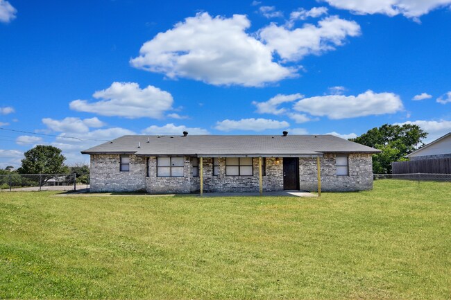 Building Photo - 402 William Tell Dr