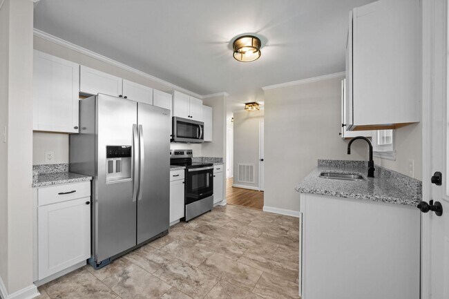 Building Photo - Three bedroom home for rent