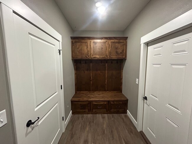 Building Photo - Italian Estates Property Management