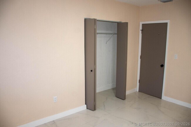 Building Photo - 15741 NW 38th Pl