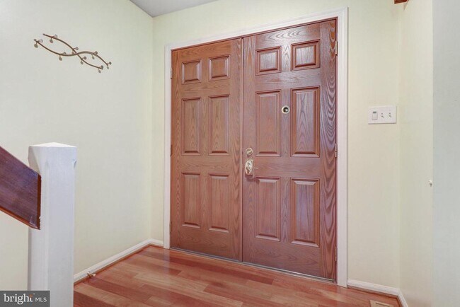 Building Photo - 5707 Waters Edge Landing Court