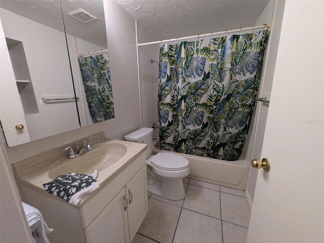 Building Photo - 5547 Mallow St