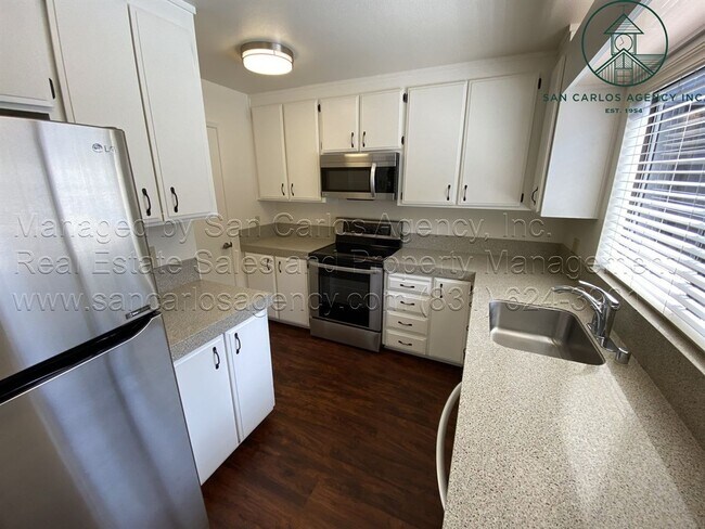 Building Photo - Newly Remodeled Pacific Grove 3 Bed 2.5 Ba...