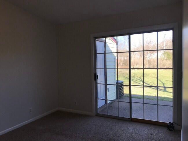 Bedroom 1 (Master) - 723 Mercer Dr