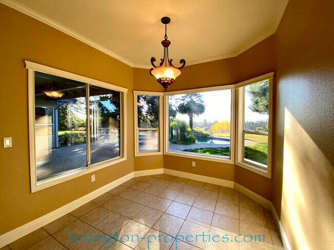 Building Photo - 149 Cascade Falls Dr