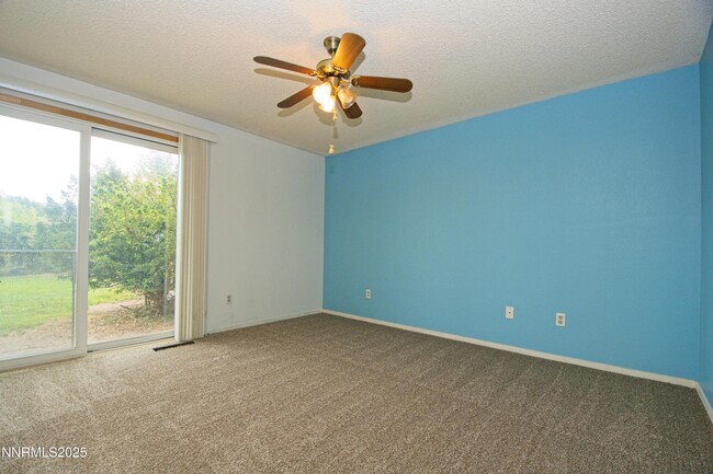 Building Photo - 1146 Glacier Dr