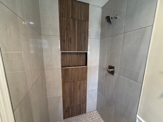 Building Photo - Beautiful 3bed/2.5bath Updated Westside Norman Home Available for Rent!