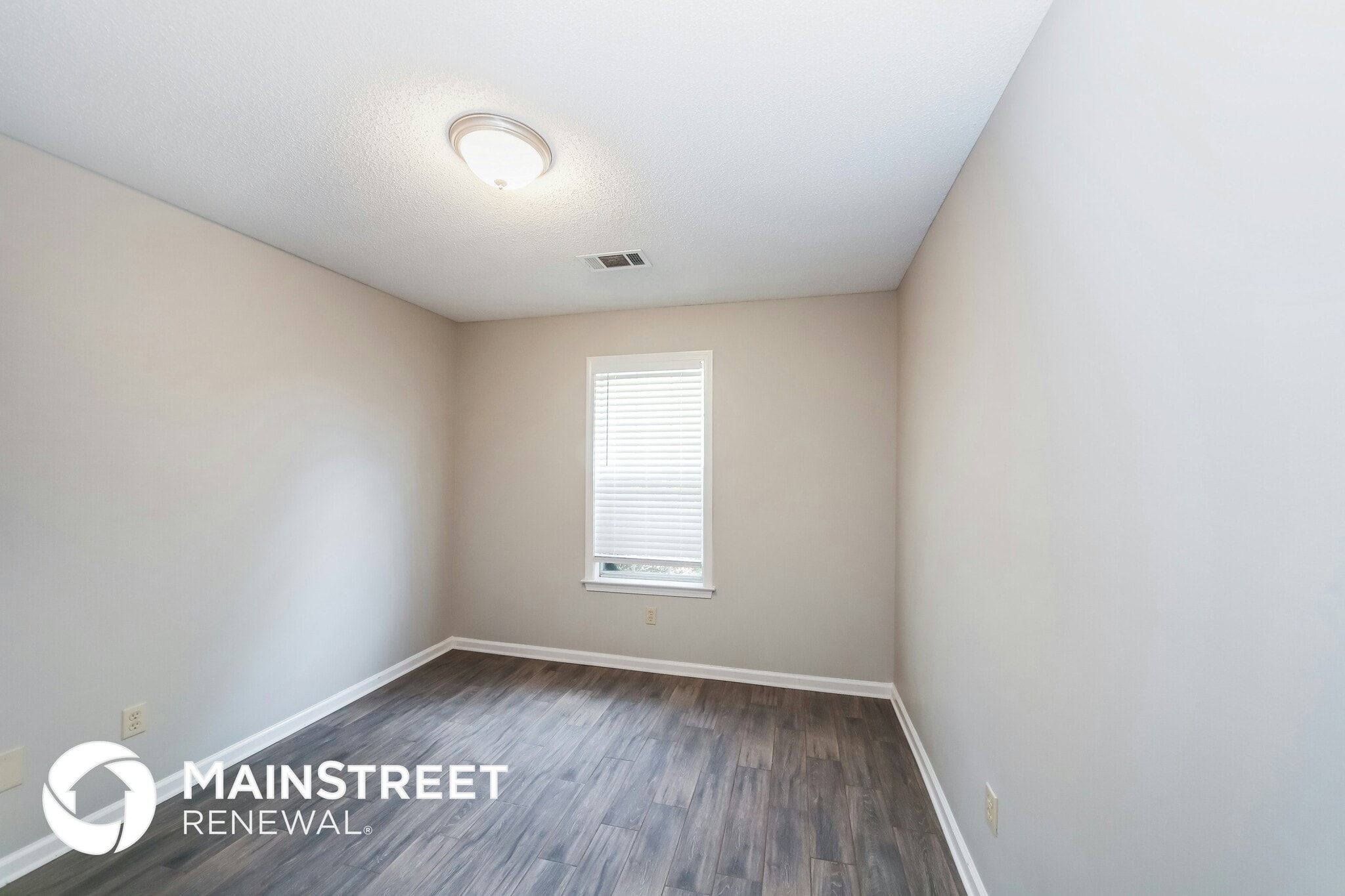 Building Photo - 5304 Shady Ridge Dr