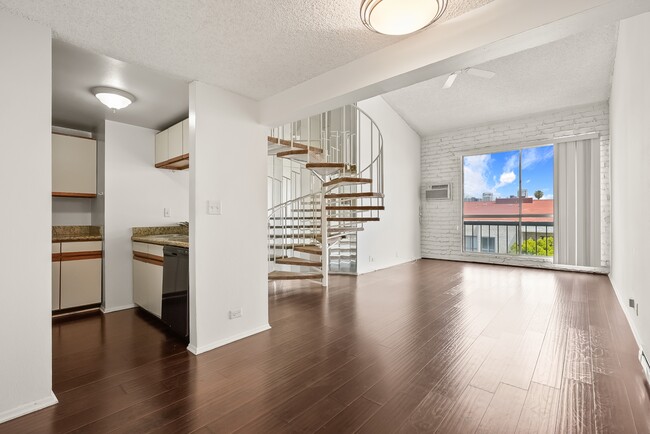 Building Photo - 1440 Veteran Ave