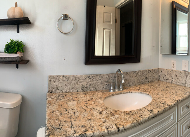 shared bathroom 1 - 7055 Woodrick Way