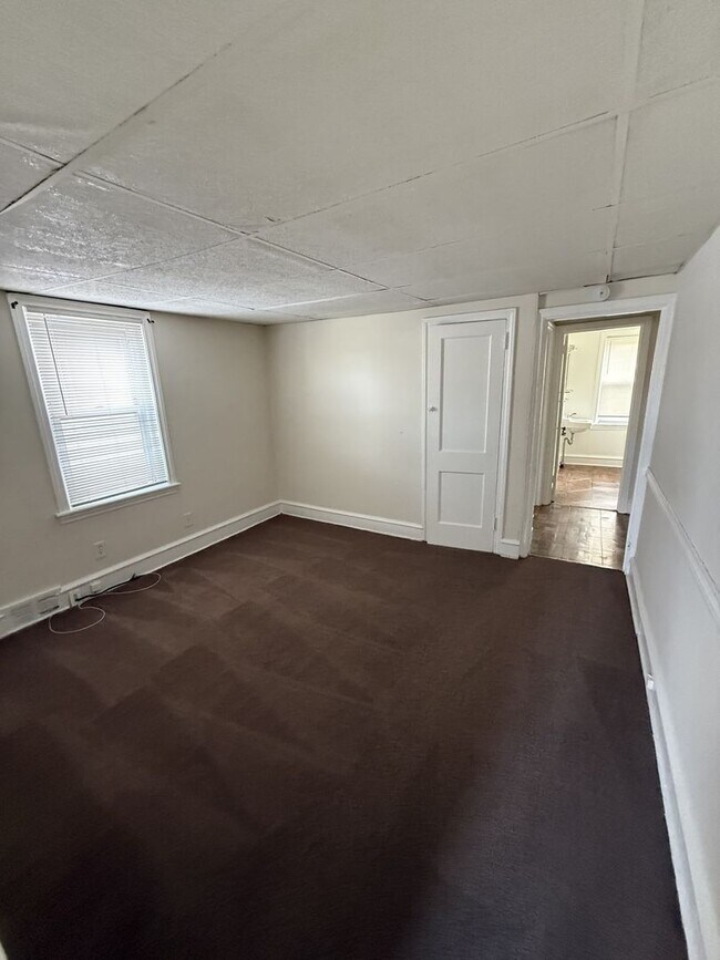 Building Photo - 110 Upland Terrace