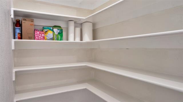 Building Photo - 11546 La Grange Dr