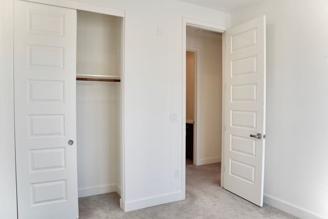 Building Photo - Gorgeous 3-story Townhome Available for Re...