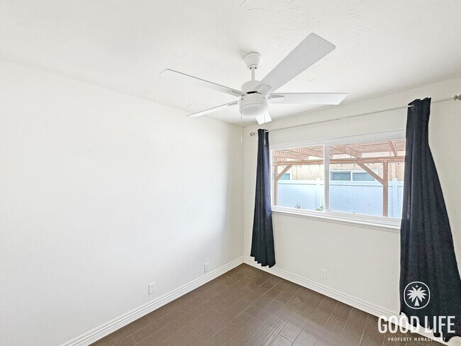 Building Photo - Spacious 3BR/2BA Home with 2-Car Garage in Lake Forest, CA – Great Location