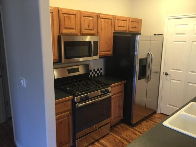 Building Photo - 1449 W 110 N