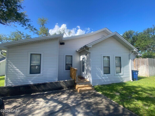 504 E 4th St 504 E 4th St Panama - 504 E 4th St Panama City Fl Primary Photo 