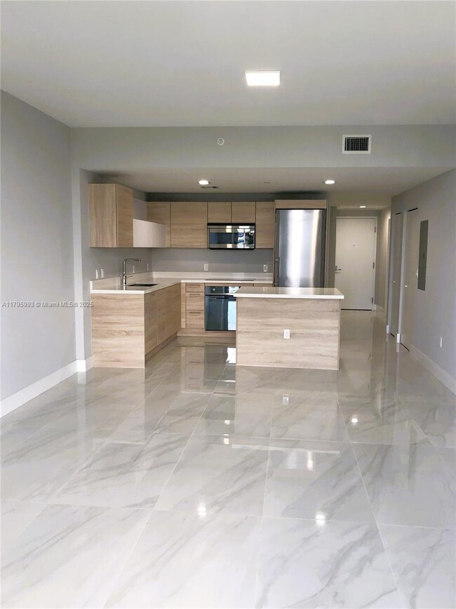 Building Photo - 16385 Biscayne Blvd