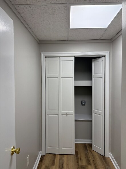 Building Photo - 2392 US-6