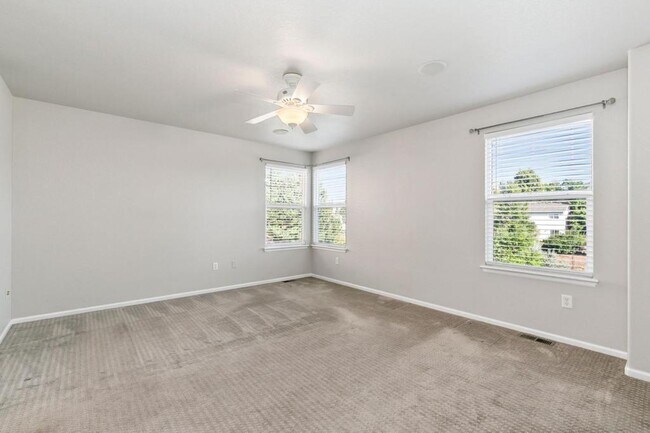 Building Photo - 1878 Twin Lakes Cir