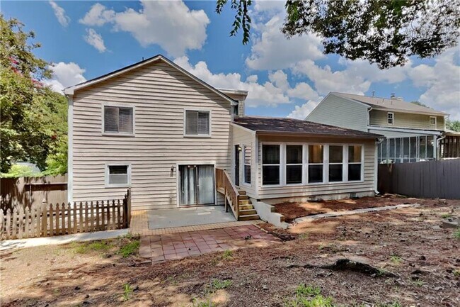 Building Photo - 904 Branford Ln NW