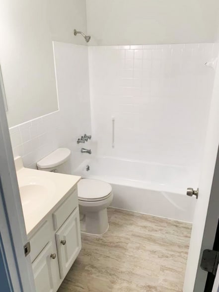 Building Photo - 3328 Breckenridge Ln