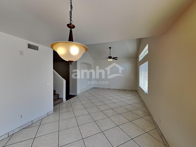 Building Photo - 3531 N 105th Ln