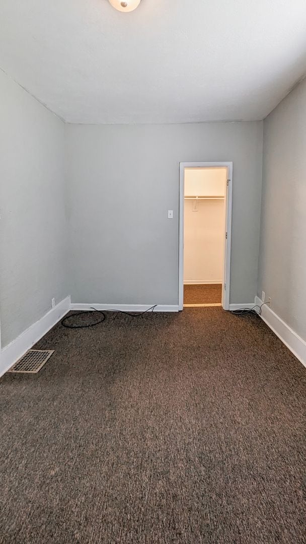 Building Photo - PRELEASING for AUGUST! Close to Campus; In-Unit Washer and Dryer