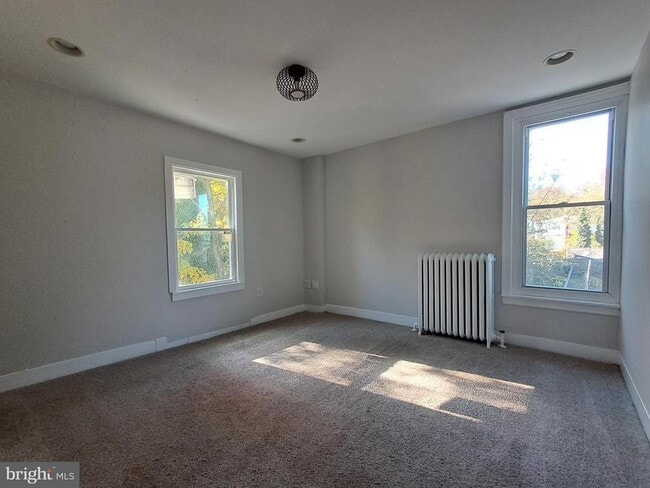 Building Photo - 108 S Clifton Ave