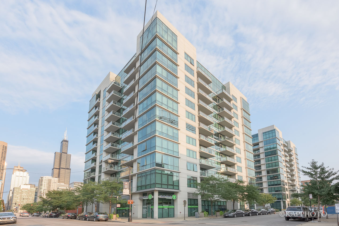 Building Photo - 125 S Green St