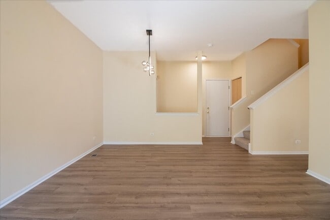 Building Photo - 2306 Reflections Dr