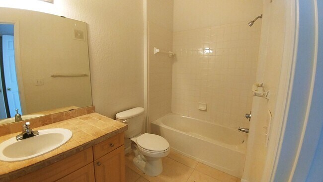 Building Photo - Stylish 2 Bed, 2 Bath Corner Unit in Gated...