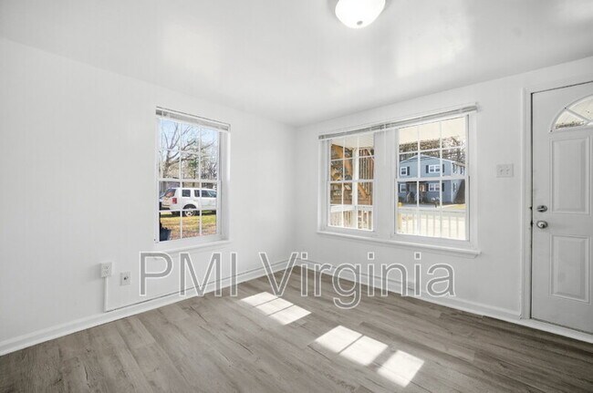 Building Photo - 1482 Old Virginia Beach Rd