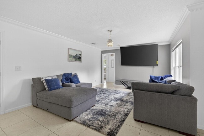 Building Photo - 16931 78th Rd N