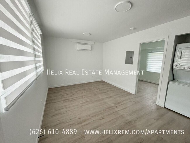 Building Photo - 1313 Huntington Dr