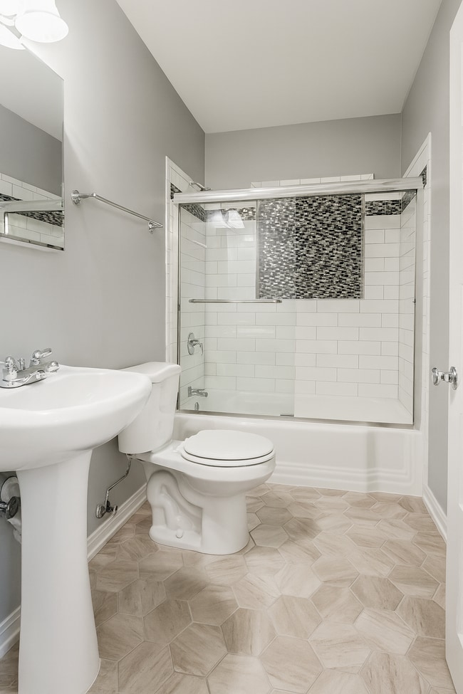 Building Photo - 211 N Campbell St