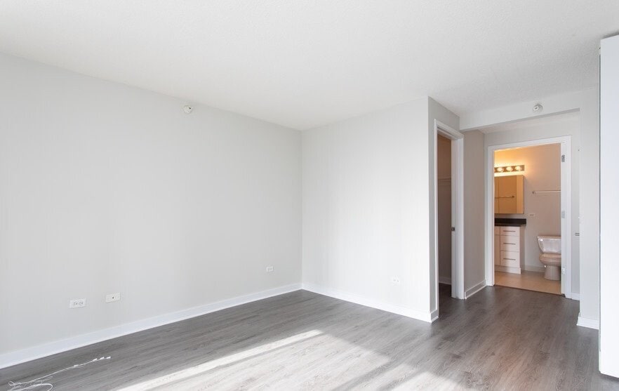 Building Photo - 601 N Wabash Ave